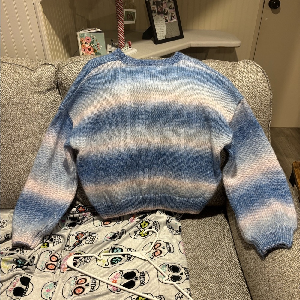 Blu Pepper Cozy Blue Striped Crew Neck Sweater size medium LNWOT